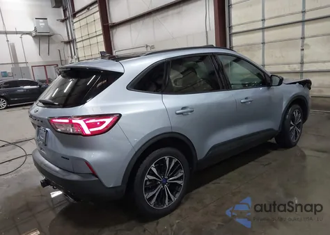 2022 Ford Escape Sel from USA, damaged, VIN 1FMCU9H90NUB60495